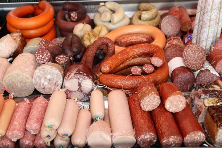Offrez-vous une expérience gourmande avec nos charcuteries fermières.